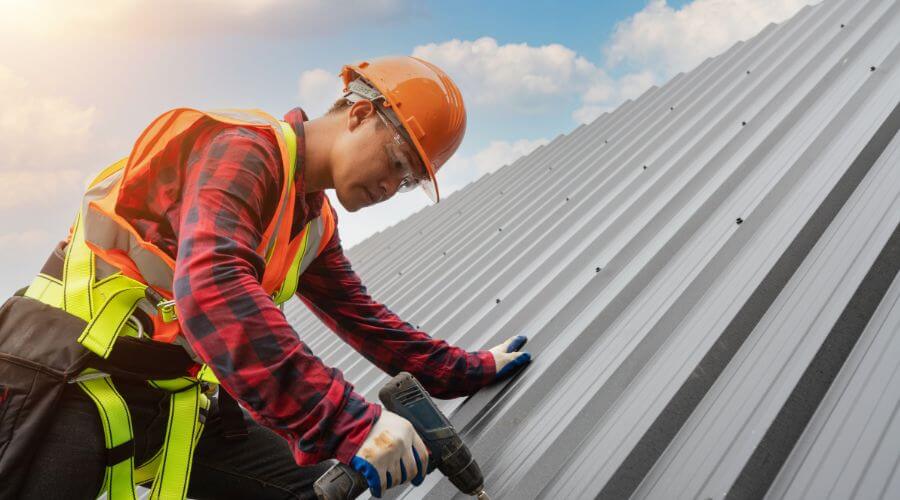 GAF certified roofer in Rockton, IL